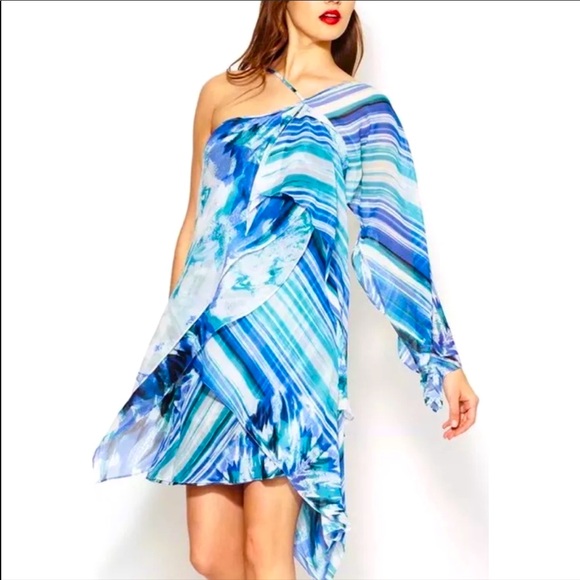 BCBGMaxAzria Dresses & Skirts - BCBG Maxazria Halter GIGI Dress